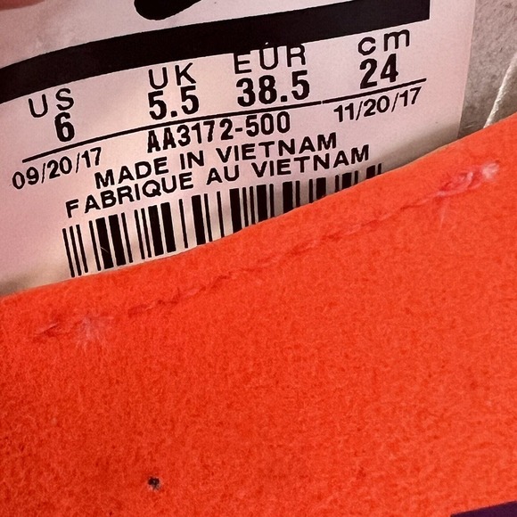 Nik Shoes Womens 6 Gray Zoom Fly SP Running Purple Orange AA3172-500 Athletic - Picture 16 of 16